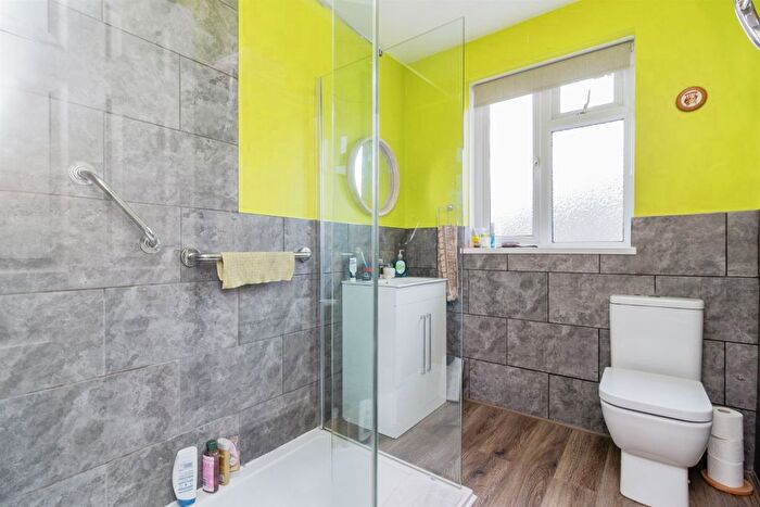 2 Bedroom Semi-Detached House For Sale In Greenlands Avenue, Paignton, TQ3