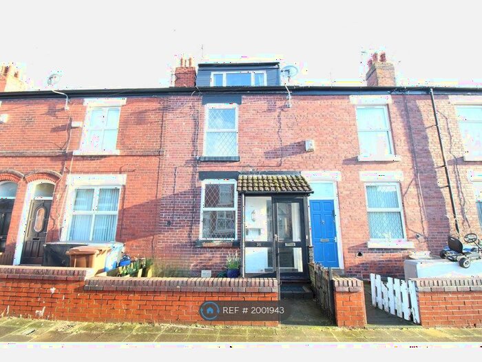 2 Bedroom Terraced House To Rent In Yates Street, Stockport, SK1