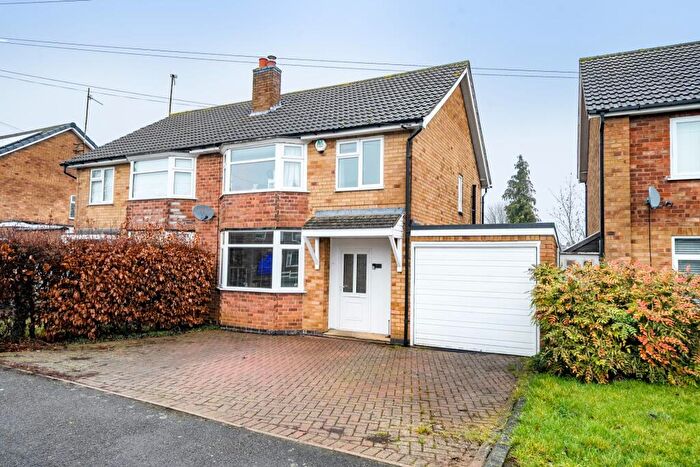 3 Bedroom Semi-Detached House For Sale In Lonsdale Way, Oakham, LE15