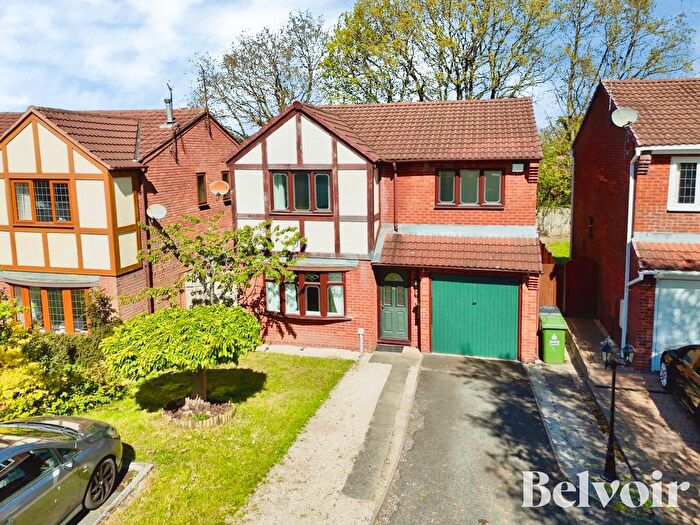 4 Bedroom Detached House For Sale In Woodbridge Close, Turnberry Estate, Walsall, WS3