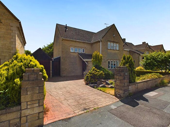3 Bedroom Detached House To Rent In Park Crescent, Frenchay, BS16