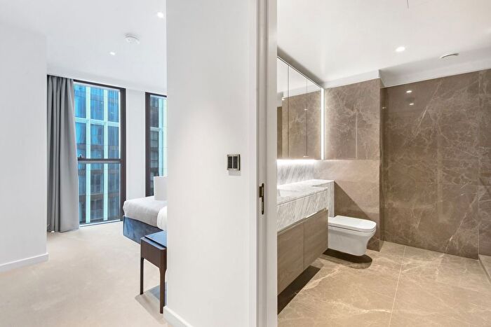 3 Bedroom Flat To Rent In Thames City, London, SW8
