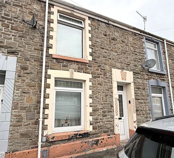 3 Bedroom Terraced House For Sale In Bennett Street, Landore, Swansea, SA1