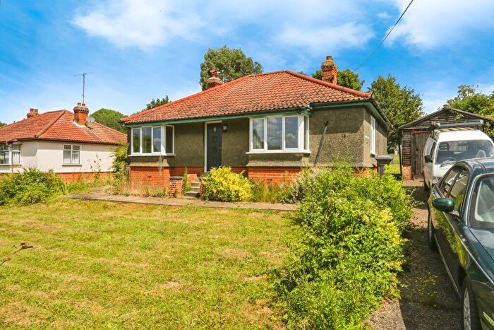 3 Bedroom Detached Bungalow For Sale In Saxmundham Road, Framlingham, Woodbridge, IP13