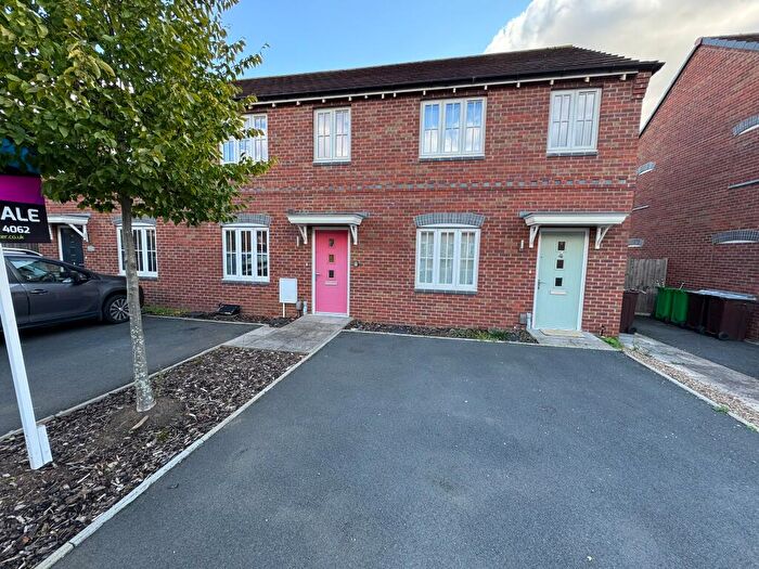 3 Bedroom Terraced House For Sale In Laxton Close, Nottingham, Nottinghamshire, NG8