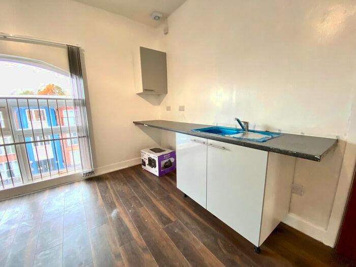 Studio To Rent In Stratford Road, Sparkhill, Birmingham, B11