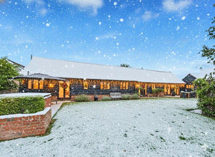 4 Bedroom Barn Conversion For Sale In Station Road, Quainton, HP22