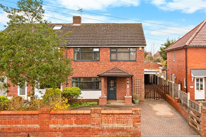 3 Bedroom Semi Detached House For Sale In Wheatlands Grove, York, YO26