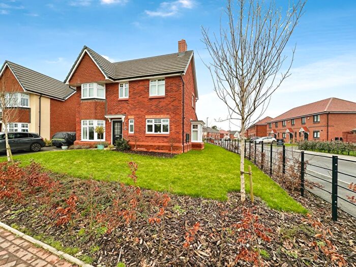 3 Bedroom Detached House For Sale In Whitwell Drive, Drakelow, Burton-on-Trent, DE15