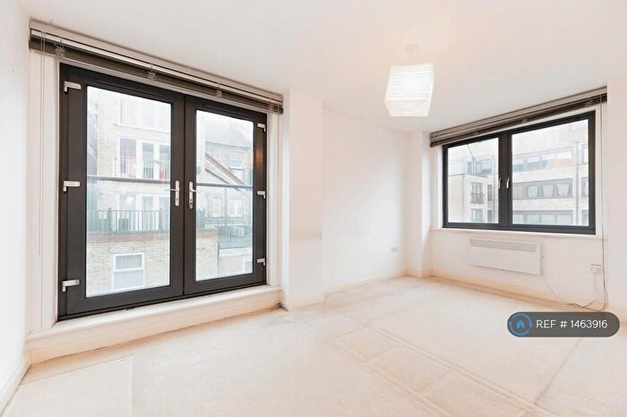 2 Bedroom Flat To Rent In Bank House, Sutton, SM1