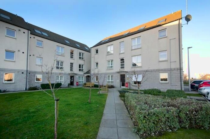 2 Bedroom Flat To Rent In Brimmond View, Stoneywood, Aberdeen, AB21