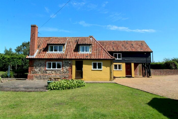 4 Bedroom Semi-Detached House For Sale In Coney Weston Road, Sapiston, Bury St. Edmunds, IP31