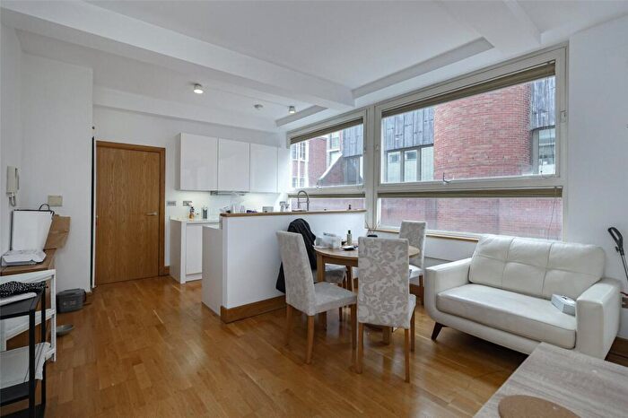 1 Bedroom Apartment For Sale In Greystoke Place, Holborn, EC4A - Photo 2