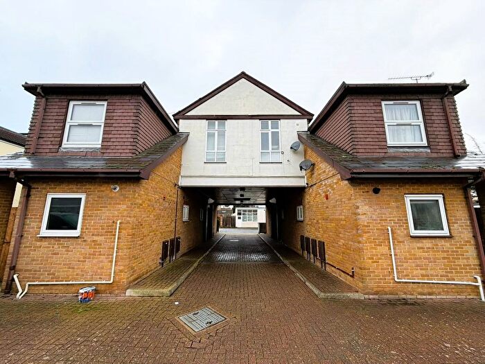 1 Bedroom Flat To Rent In Shakespeare Road, Gillingham, ME7