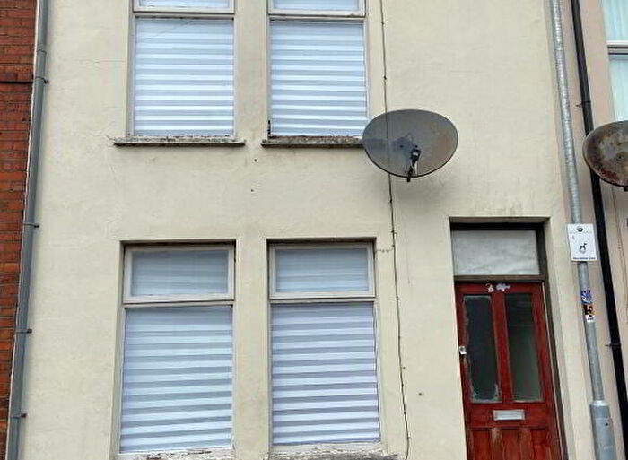 2 Bedroom Mid Terraced House For Sale In Glenbank Place, Belfast, BT14