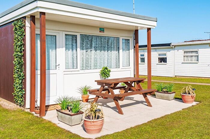 2 Bedroom Chalet For Sale In California Road, Great Yarmouth, NR29