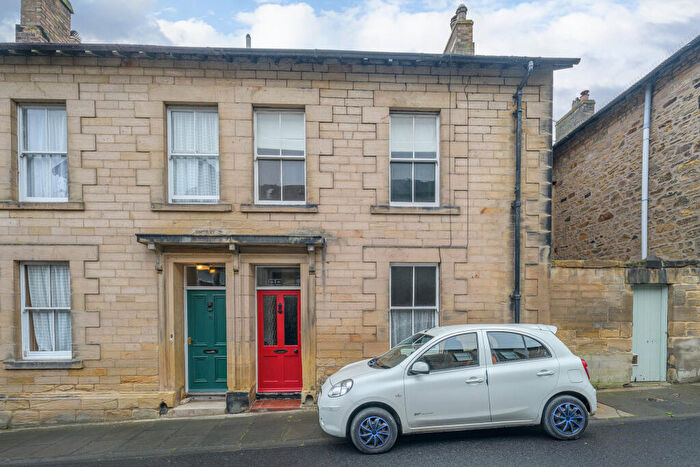 4 Bedroom End Of Terrace House For Sale In Upper Howick Street, Alnwick, NE66