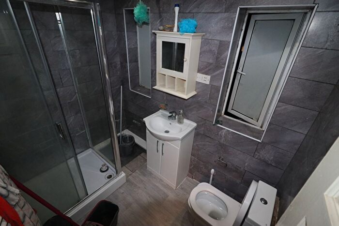 5 Bedroom Terraced House To Rent In Netherfield Gardens, Barking, IG11
