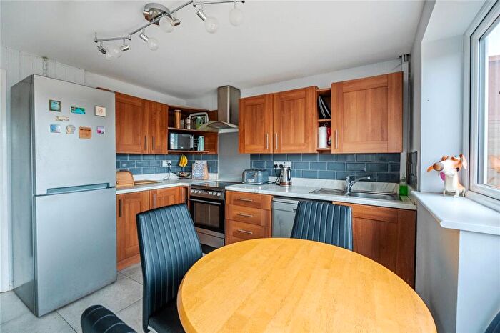 3 Bedroom Terraced House For Sale In Tyne Square, Bletchley, MK3