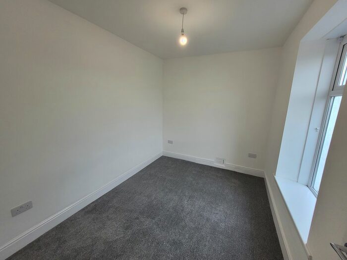 3 Bedroom Terraced House To Rent In Heol Llanelli, Pontyates, Llanelli