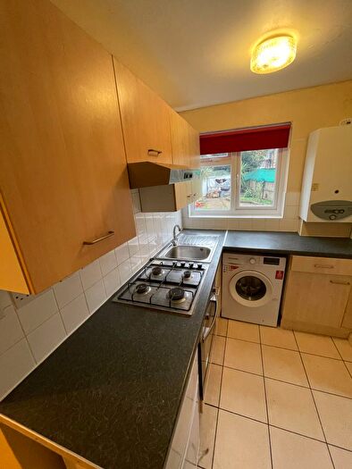 1 Bedroom Flat To Rent In Polworth Road, Streatham, SW16