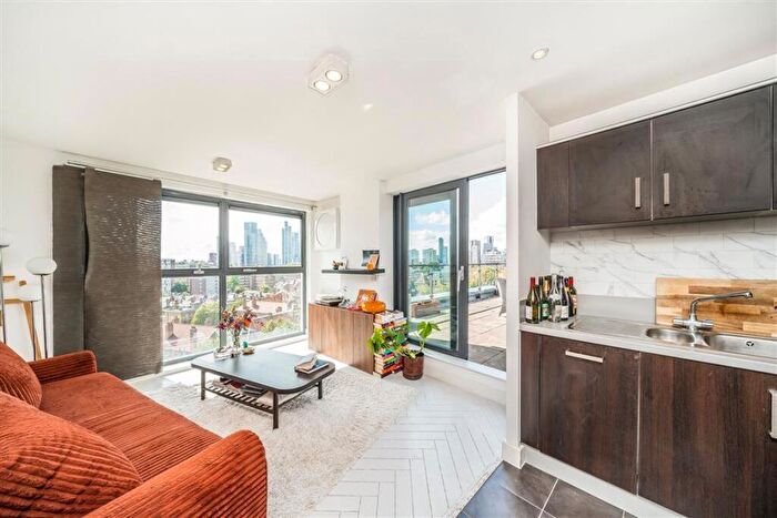 1 Bedroom Flat For Sale In Hotspur Street, Kennington, SE11