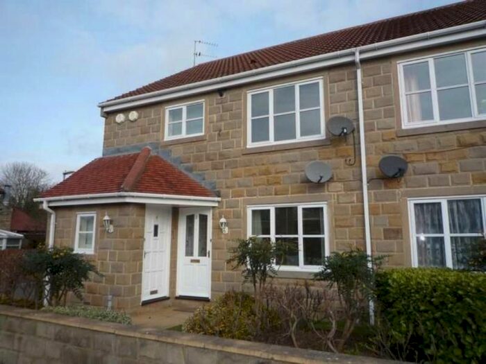 2 Bedroom Flat To Rent In Compton Court, Collingham, LS22