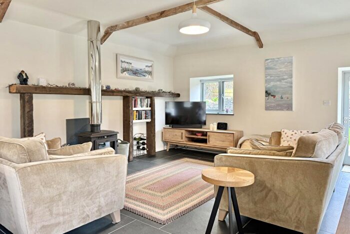 2 Bedroom Barn Conversion For Sale In Tredinnick Farm Barn, Wadebridge, PL27