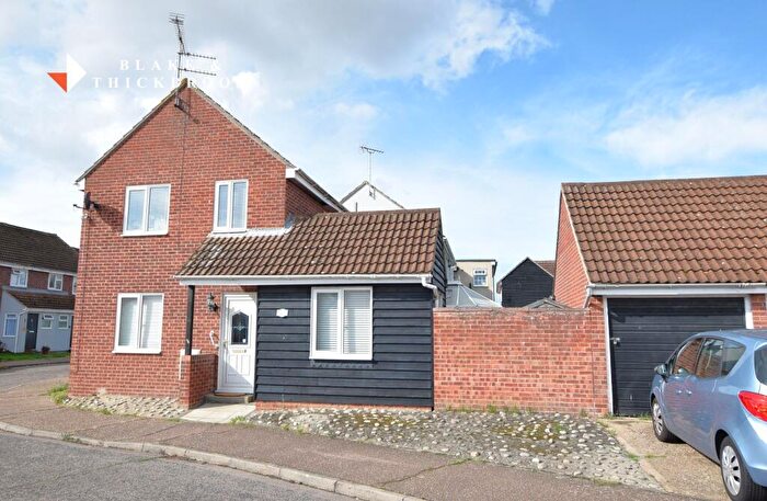 3 Bedroom Detached House For Sale In Camellia Avenue, Clacton-on-Sea, CO16