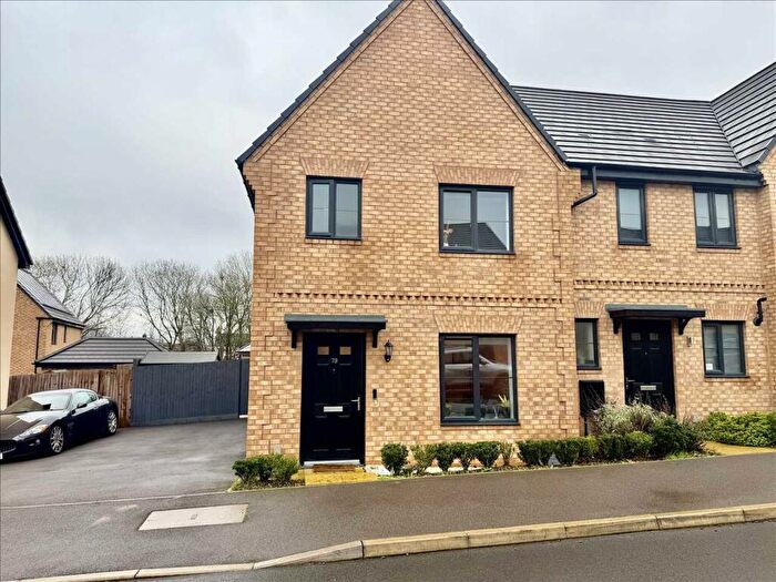 3 Bedroom End Of Terrace House For Sale In Limbrey Drive, Olney, MK46