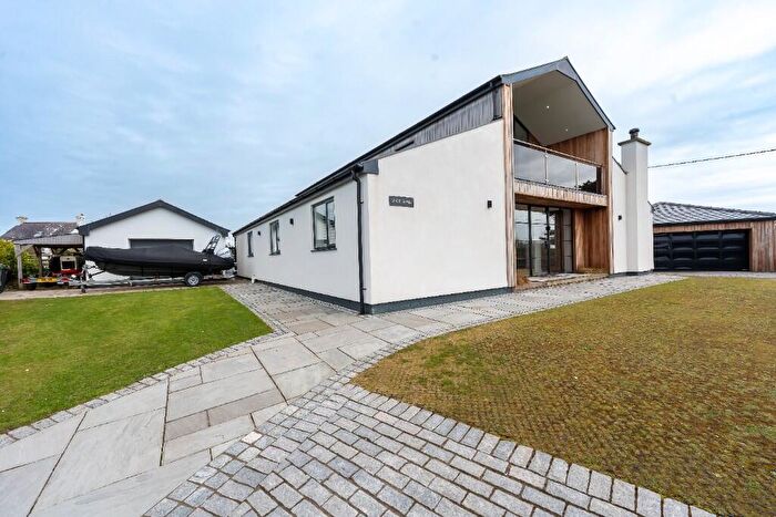 5 Bedroom Detached House For Sale In Rhosneigr, LL64