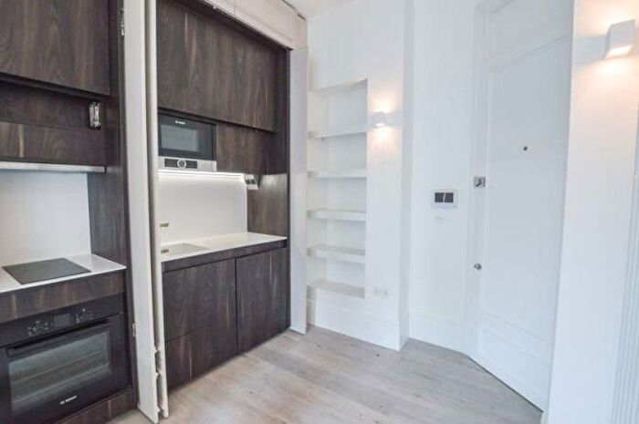 Studio To Rent In Compayne Gardens, London, NW6