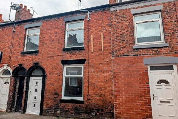 4 Bedroom Terraced House To Rent In Henry Street, Stoke-On-Trent, ST6