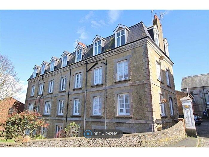 2 Bedroom Flat To Rent In Church Hill, Newhaven, BN9