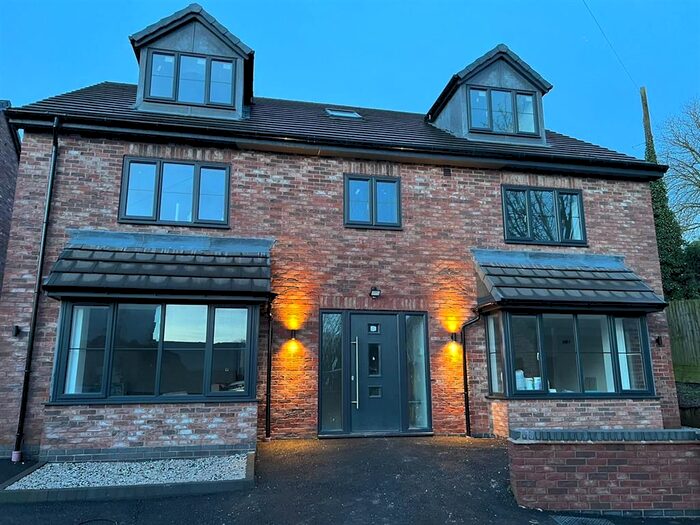 5 Bedroom Property To Rent In Ashby Road, Bretby, Burton-On-Trent, DE15