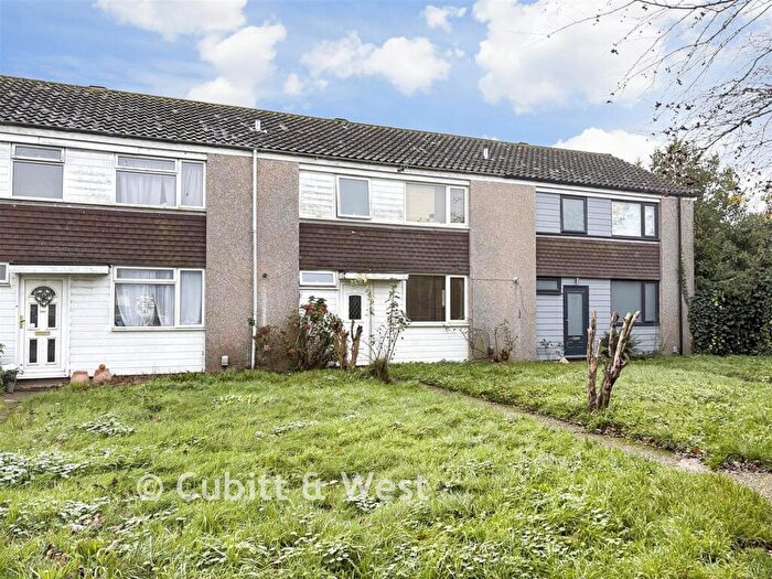 3 Bedroom Terraced House For Sale In Thornton Place, Horley, Surrey, RH6