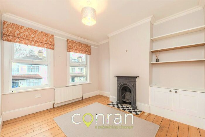 2 Bedroom Apartment To Rent In Malyons Road, Ladywell, SE13