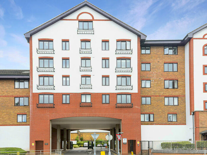 2 Bedroom Apartment To Rent In Regents Court, KT2