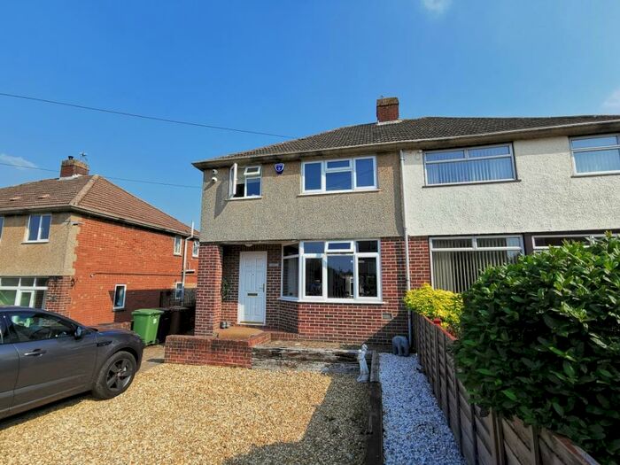 3 Bedroom Semi-Detached House To Rent In Laburnum Road, Oxford, OX2