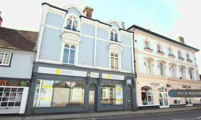 1 Bedroom Flat To Rent In East Street, Havant, PO9