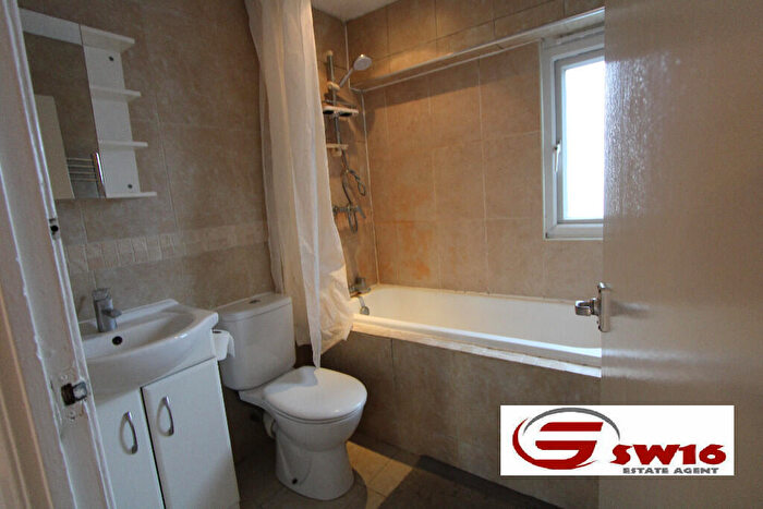1 Bedroom Flat To Rent In Priestley Road, London, CR4