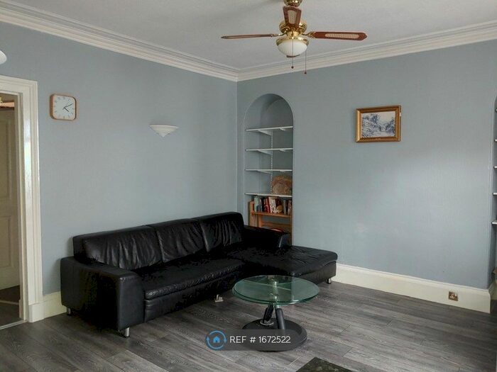 2 Bedroom Flat To Rent In First Left, Aberdeen, AB25