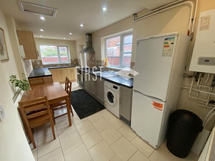 4 Bedroom Terraced House To Rent In Beaconsfield Road, West End, LE3