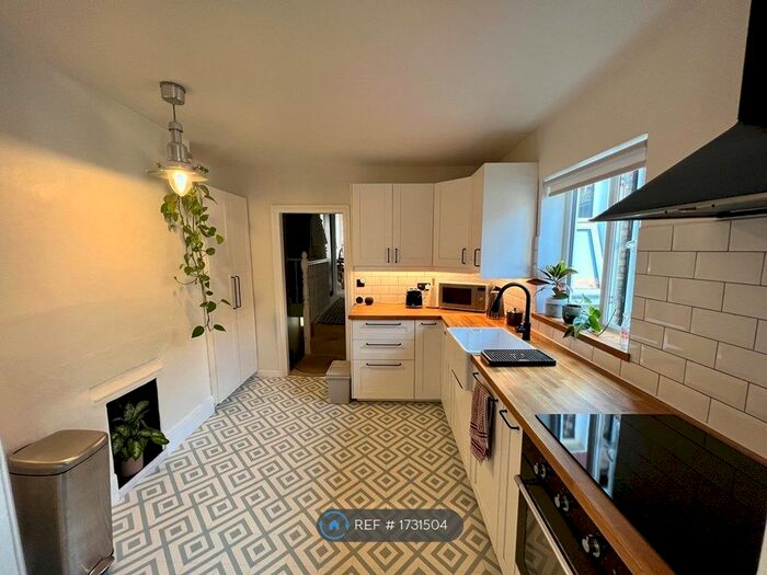 1 Bedroom Flat To Rent In East Ham, London, E6