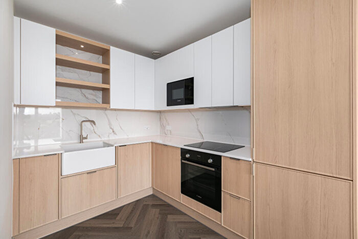 1 Bedroom Flat To Rent In Henshaw Parade, The Hyde, Colindale, Barnet, London, NW9