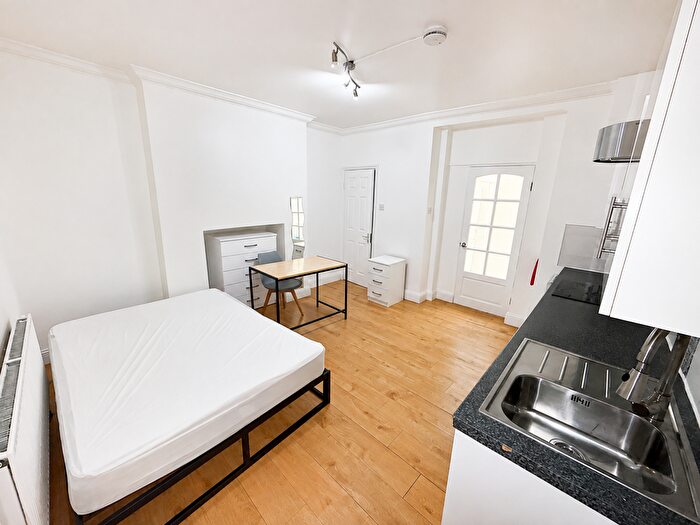 Studio To Rent In Eversholt Street, NW1