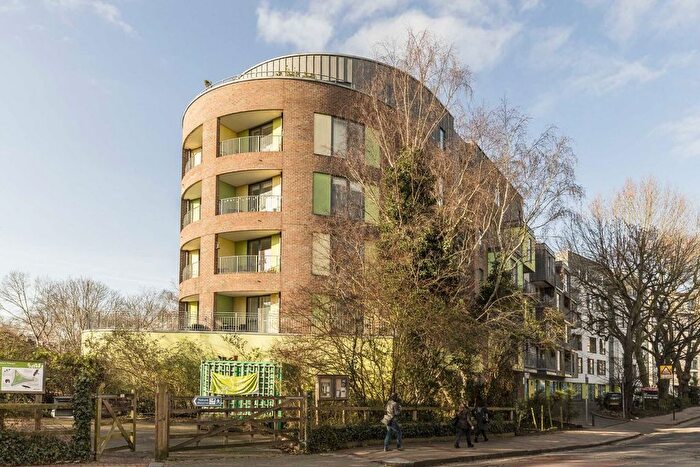 2 Bedroom Flat To Rent In Bollo Lane, London, W4