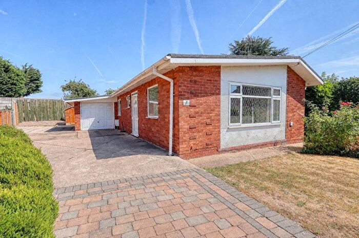 2 Bedroom Detached Bungalow For Sale In St. Andrews Avenue, Scunthorpe, DN17