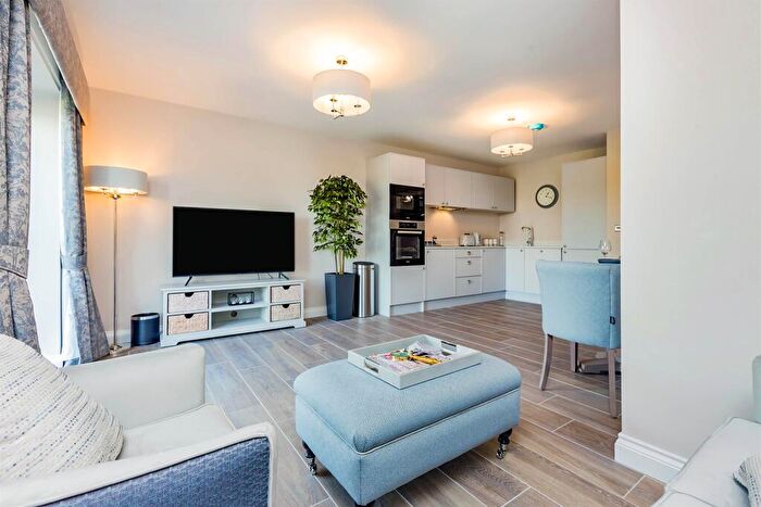 2 Bedroom Apartment For Sale In Melton Road, Leicester, LE4