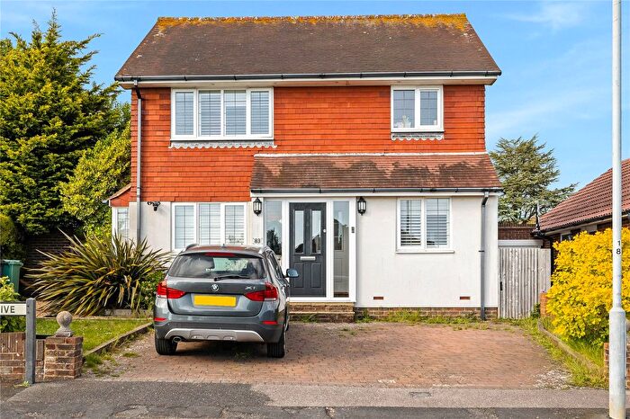 4 Bedroom Detached House For Sale In King George Vi Drive, Hove, East Sussex, BN3